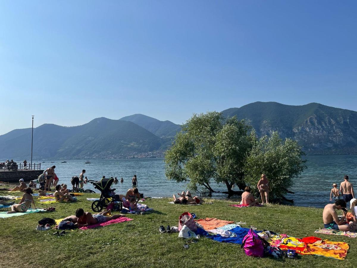 Crossing Home - Zentrum Iseo Buitenkant foto